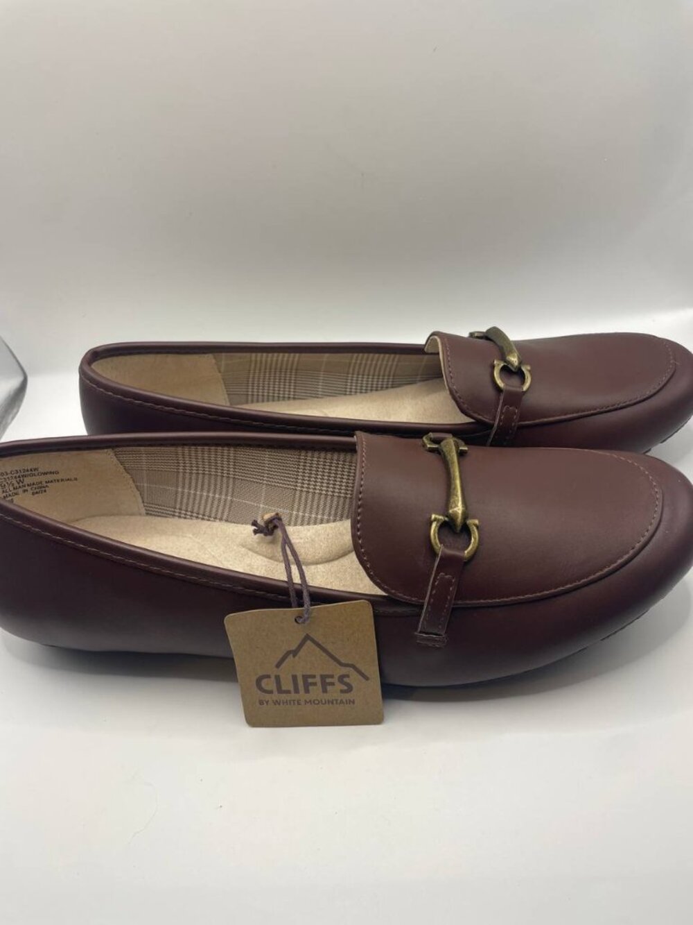 NWT Cliffs By White Mountain Glowing Loafers - Preppy & Classic Burgundy Bit Buc